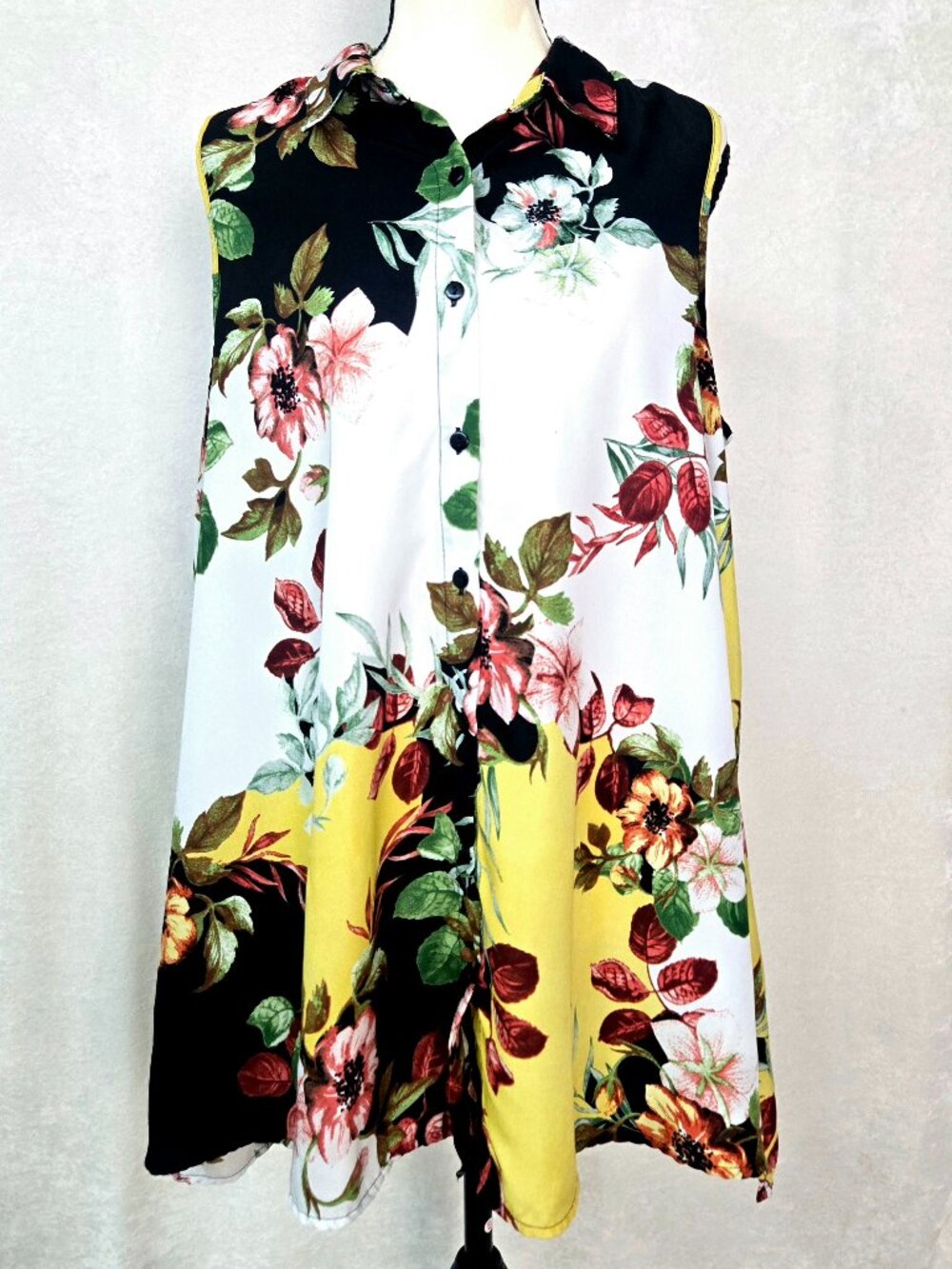 Unique Spectrum SleevelessTop Floral Button Down Blouse XL Tropical